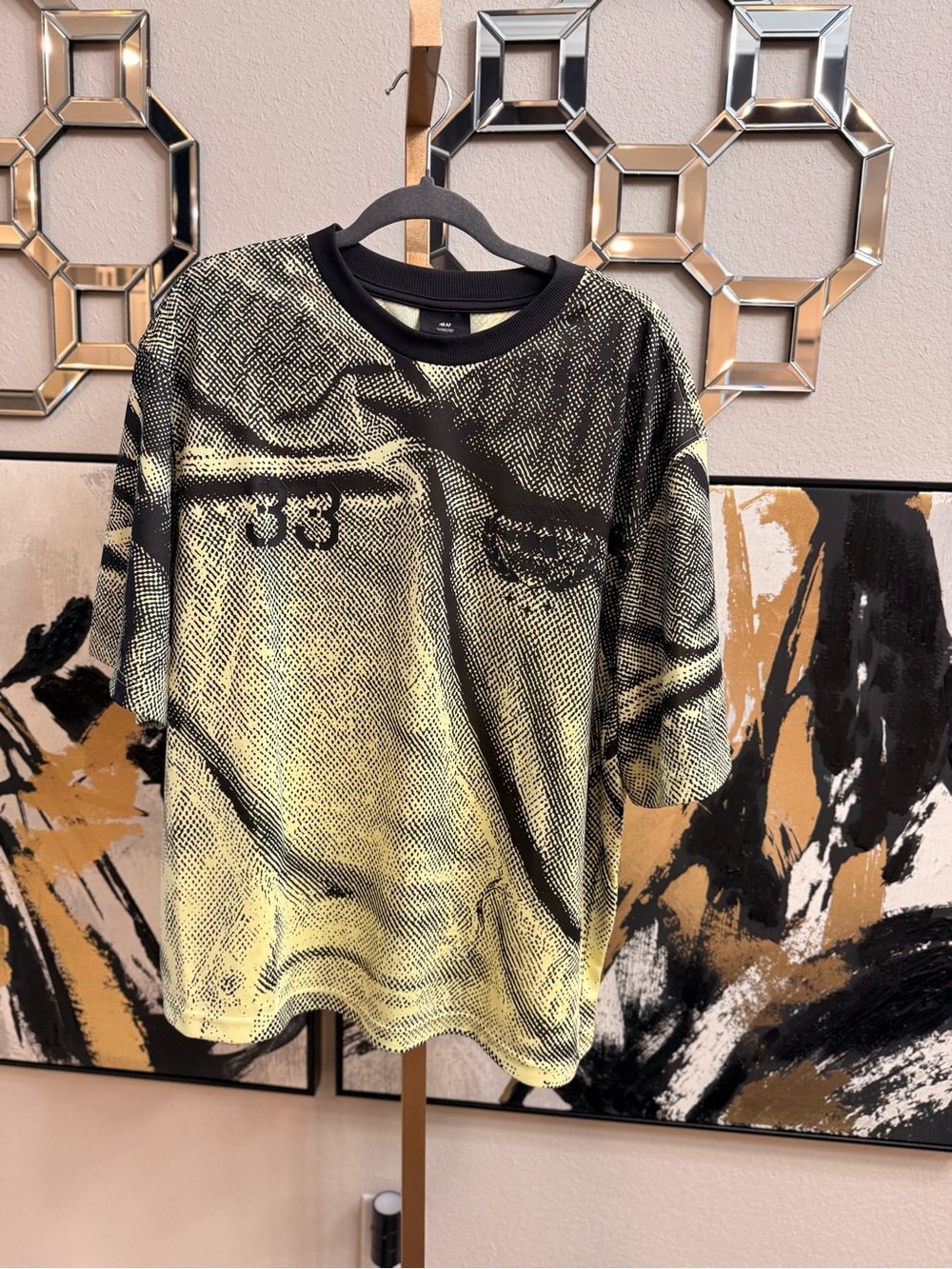 H&M Black and Yellow Graphic Short-Sleeve Tee
